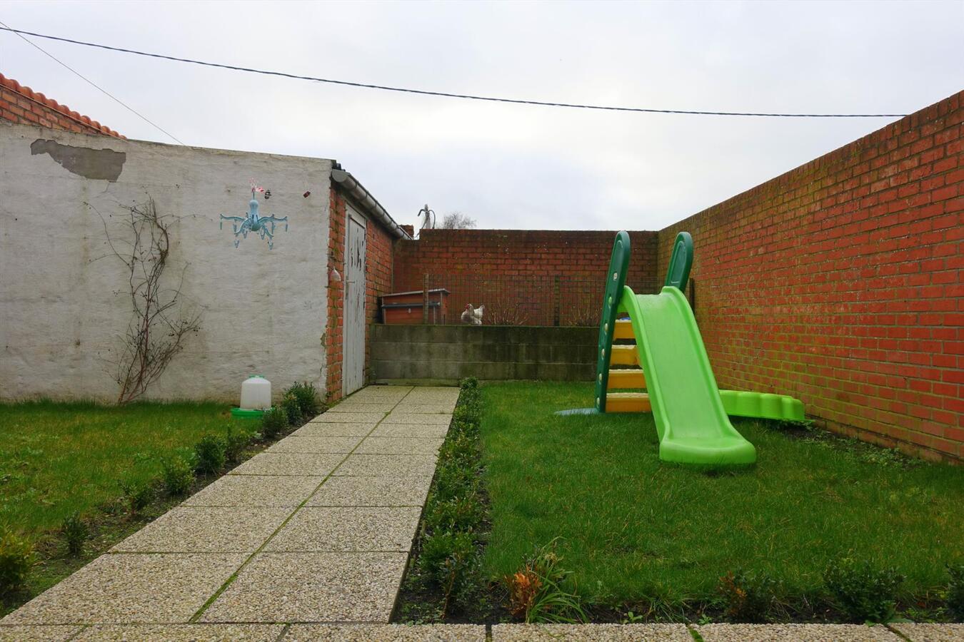 Gezellige rijwoning met garage vlakbij centrum 