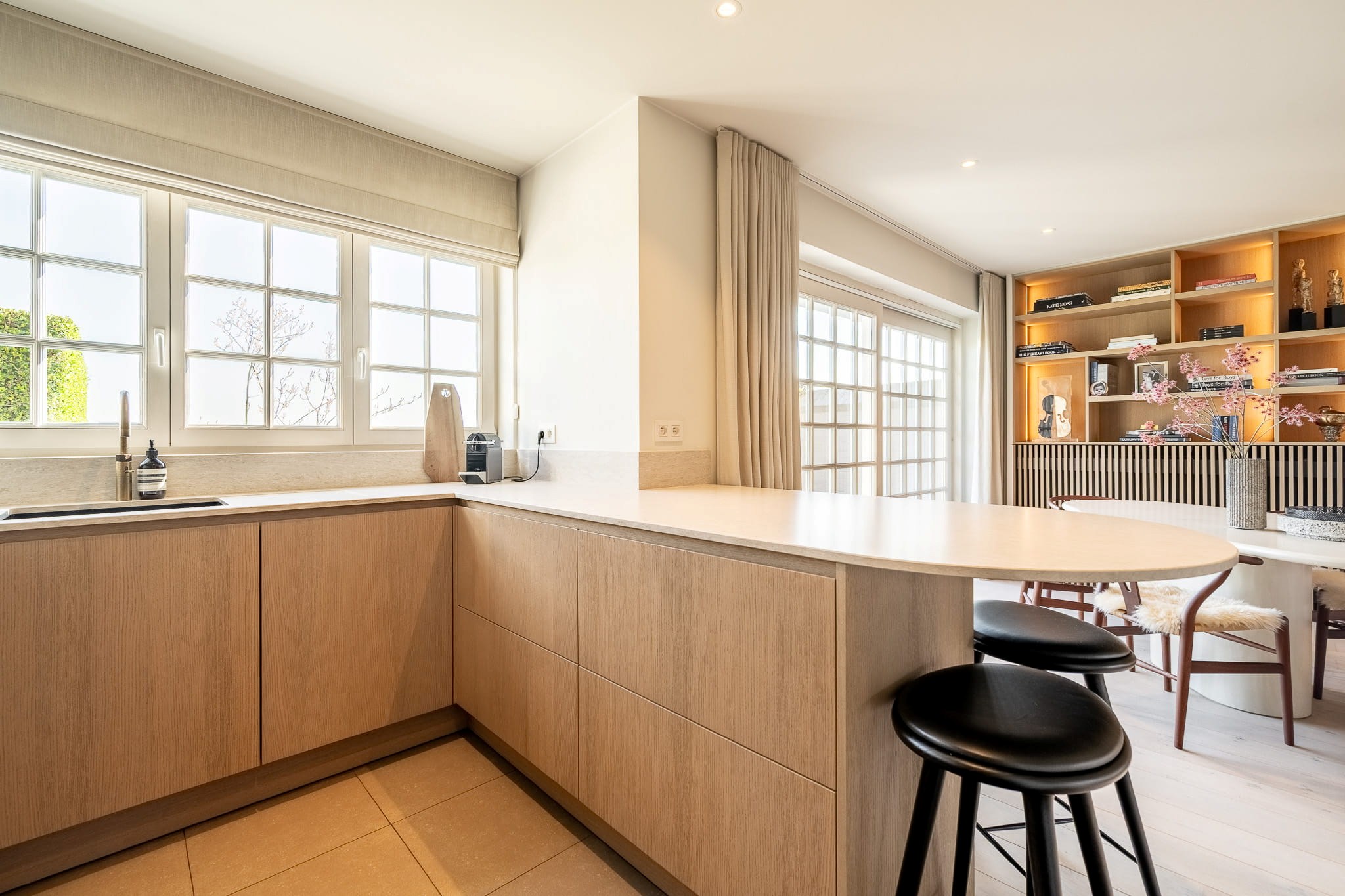 Maison récemment rénovée à vendre avec une vue magnifique sur les polders. 
