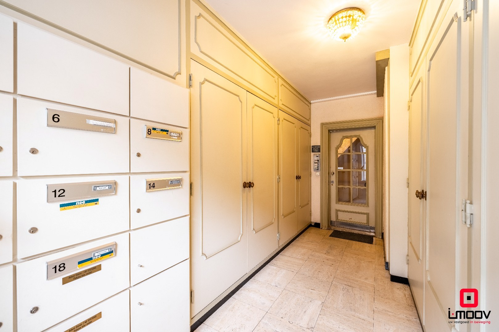 Instapklaar lichtrijk appartement op toplocatie in Sint-Amandsberg 