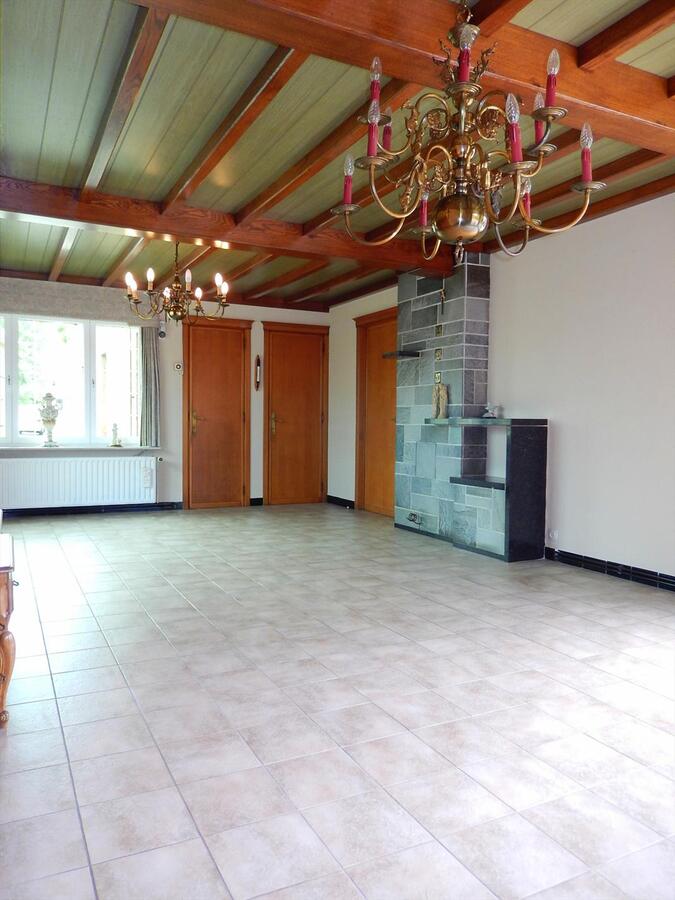 Ruime woning met veel potentieel 