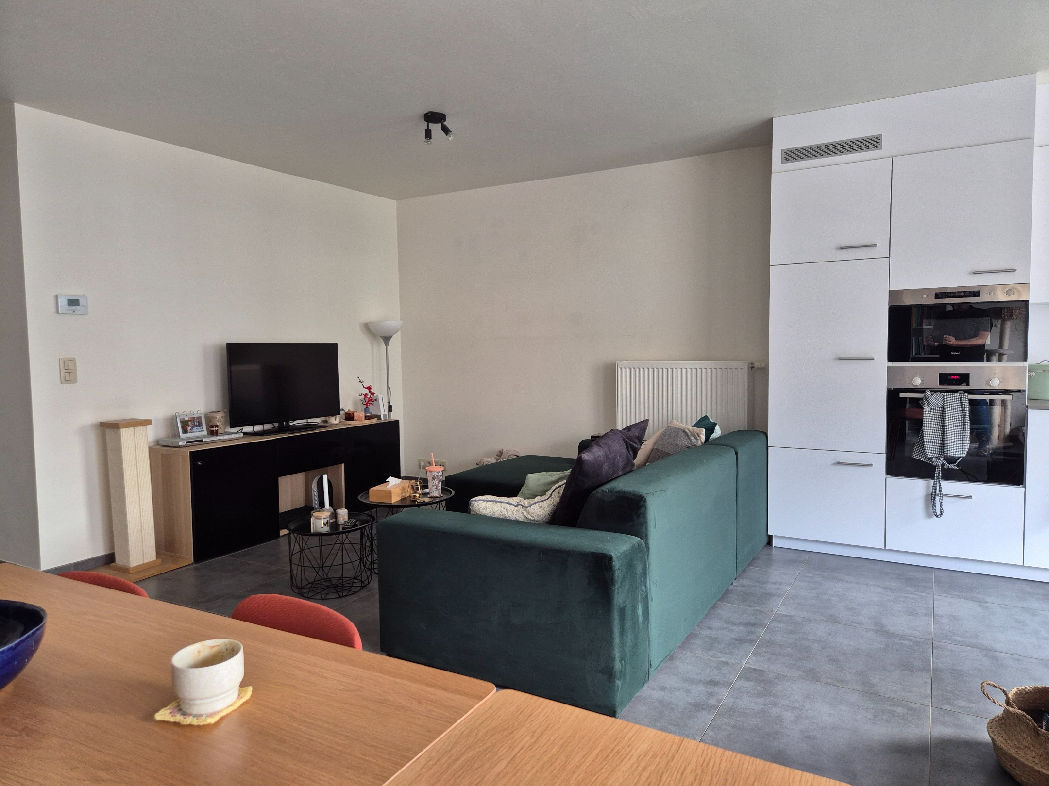 Appartement  met 2 slaapkamers, terras en parkeerplaats 