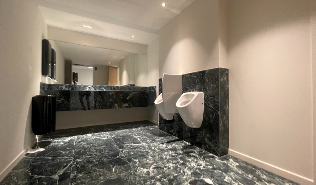 Full service kantoren in Humgy Singel te Berchem