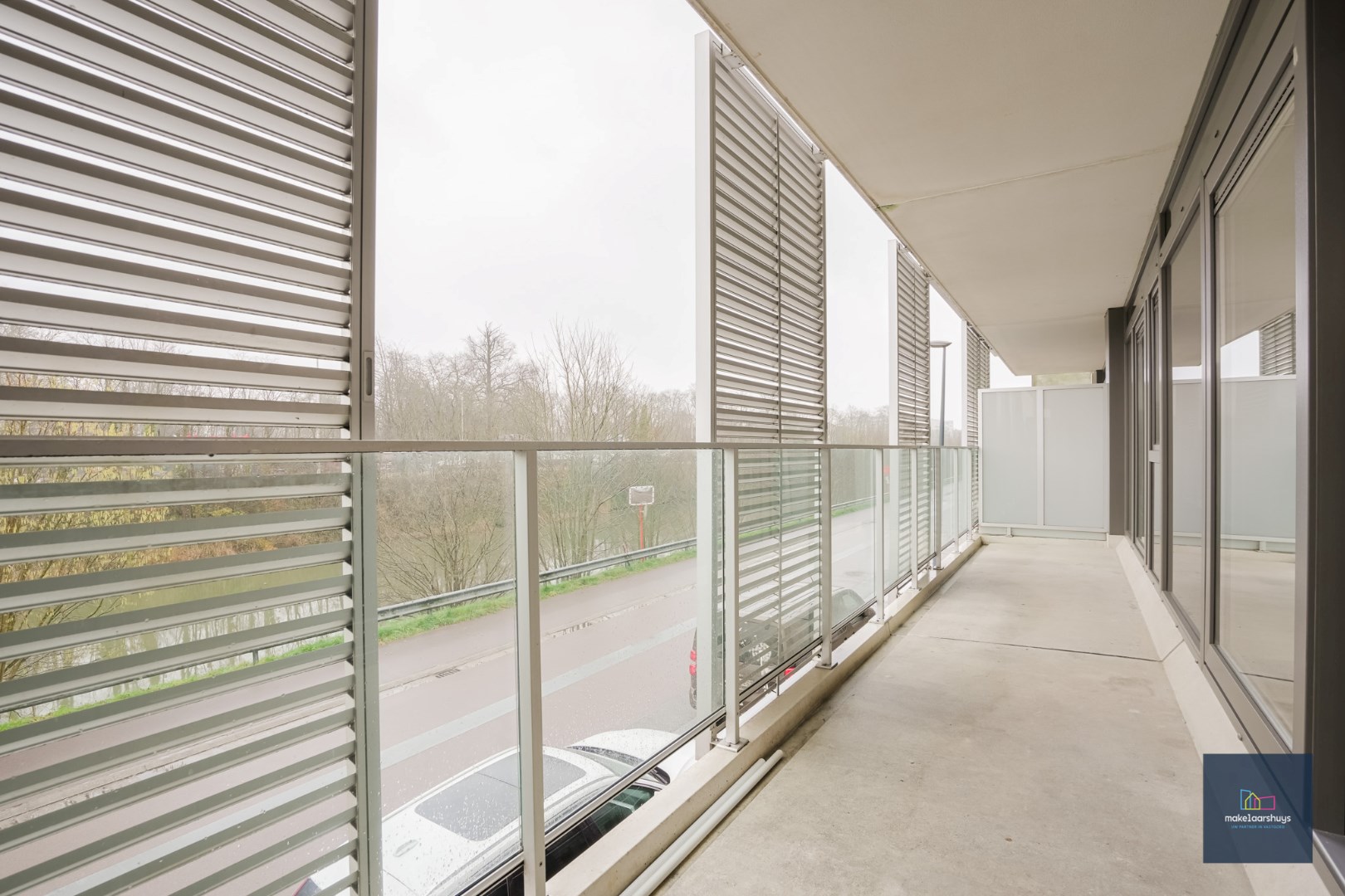 2 slp. app met terras te Mariakerke 