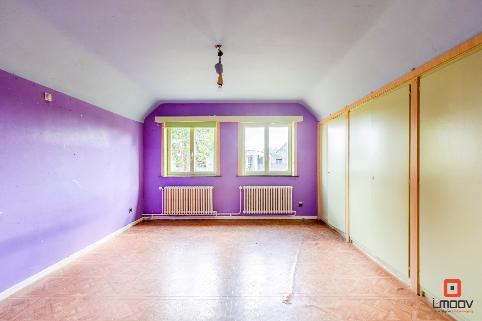 Te renoveren villa op toplocatie in Laarne 