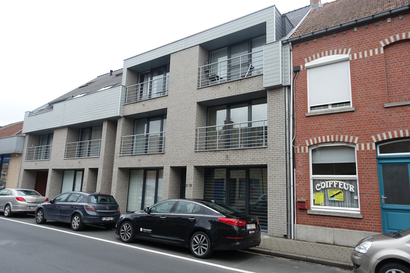 Appartement met terras en garage 