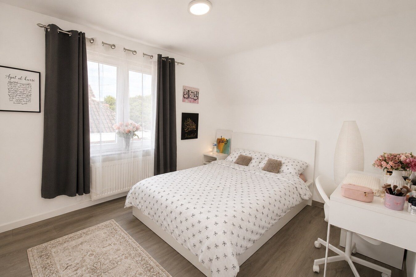 Exclusieve instapklare villa met buitenzwembad, uitzonderlijke leefruimte en 6 slaapkamers op topligging in Sint-Niklaas 