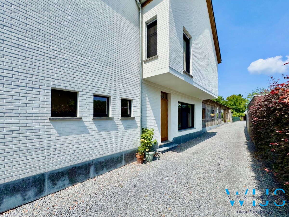 Instapklare woning op 4.152m² te Doornzele ! 