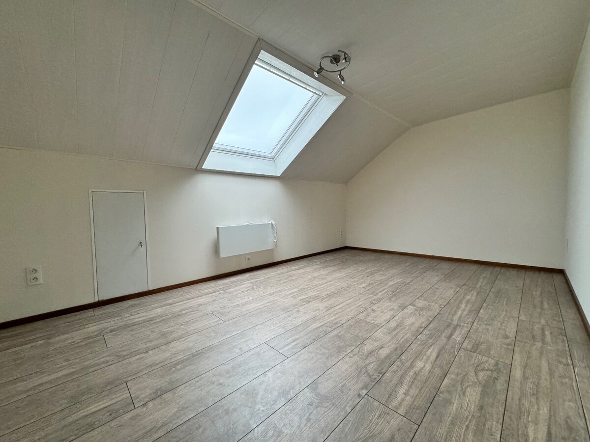 Bel-etage woning met 3 slaapkamers te Torhout 