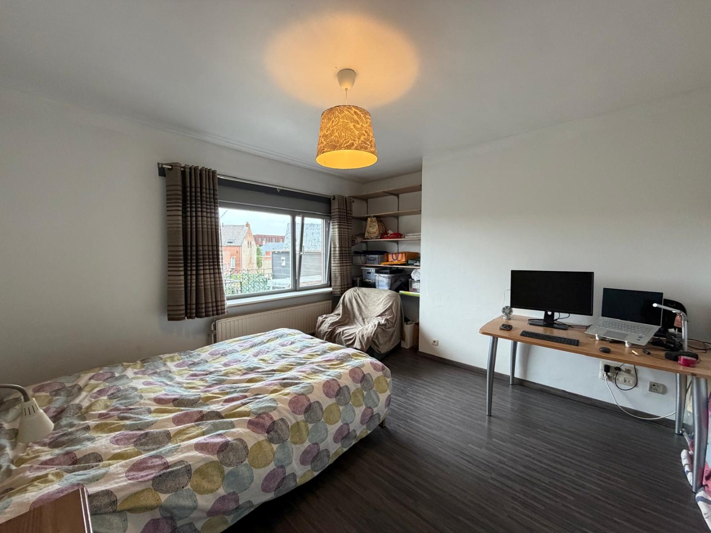 Ruim appartement met 2 slaapkamers en garage in het centrum van Geel 