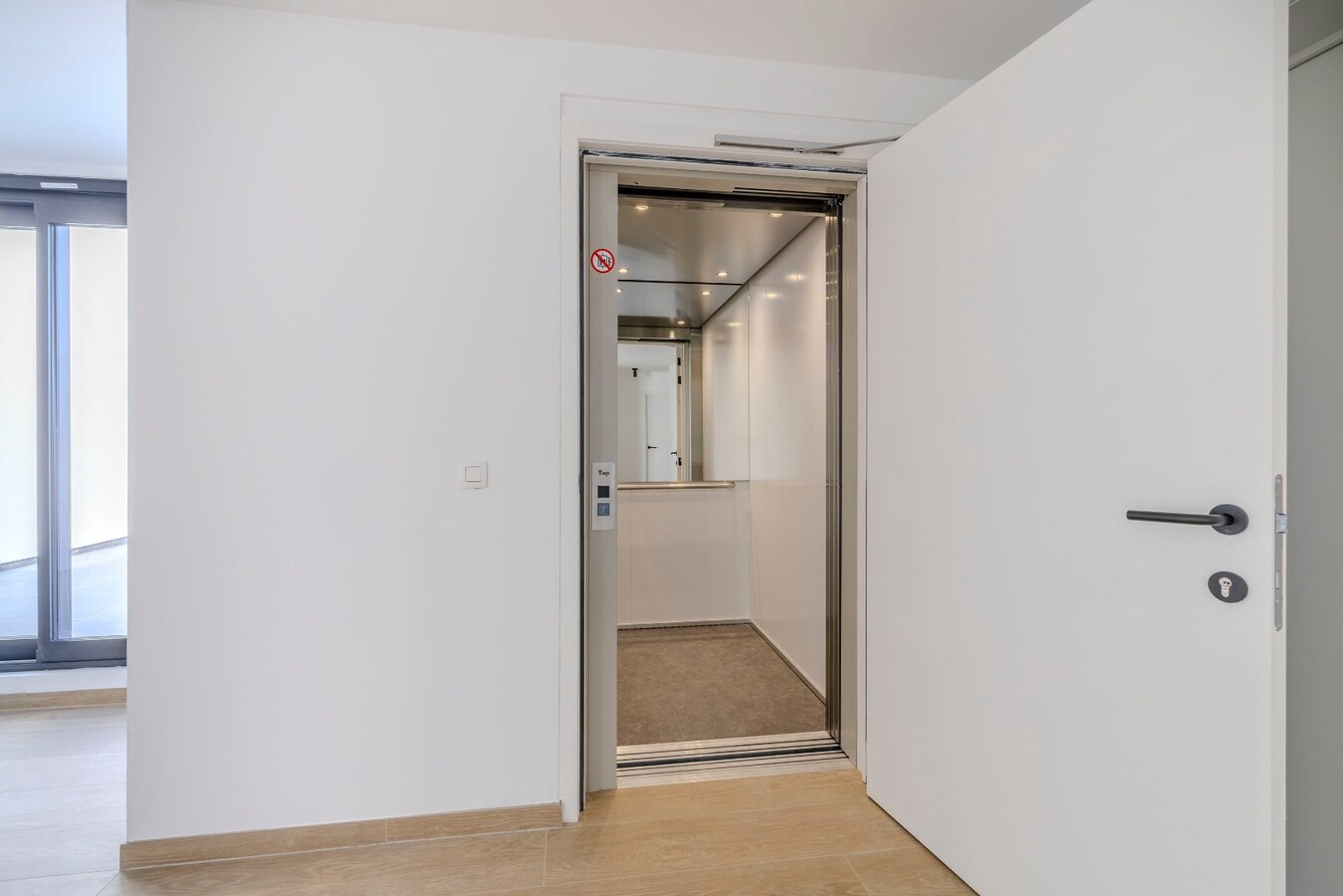 Nieuwbouwappartement - 2 slpks - staanplaats - lift - toplocatie 