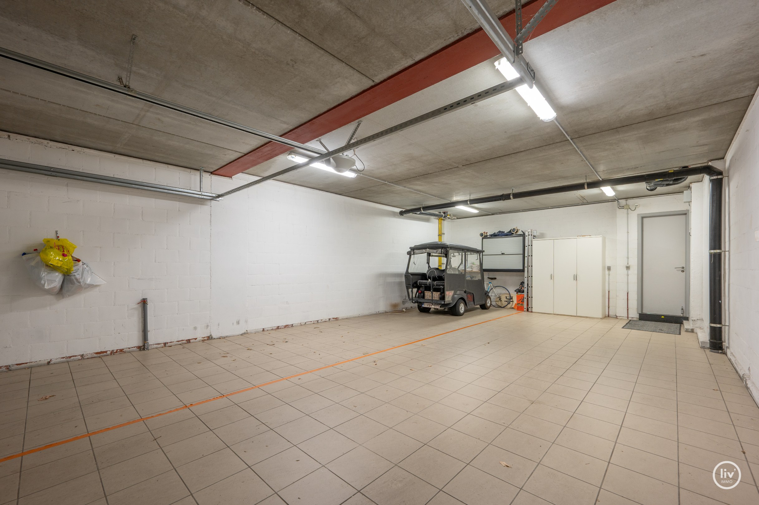 Instapklaar twee slaapkamer appartement op een toplocatie te Knokke. 