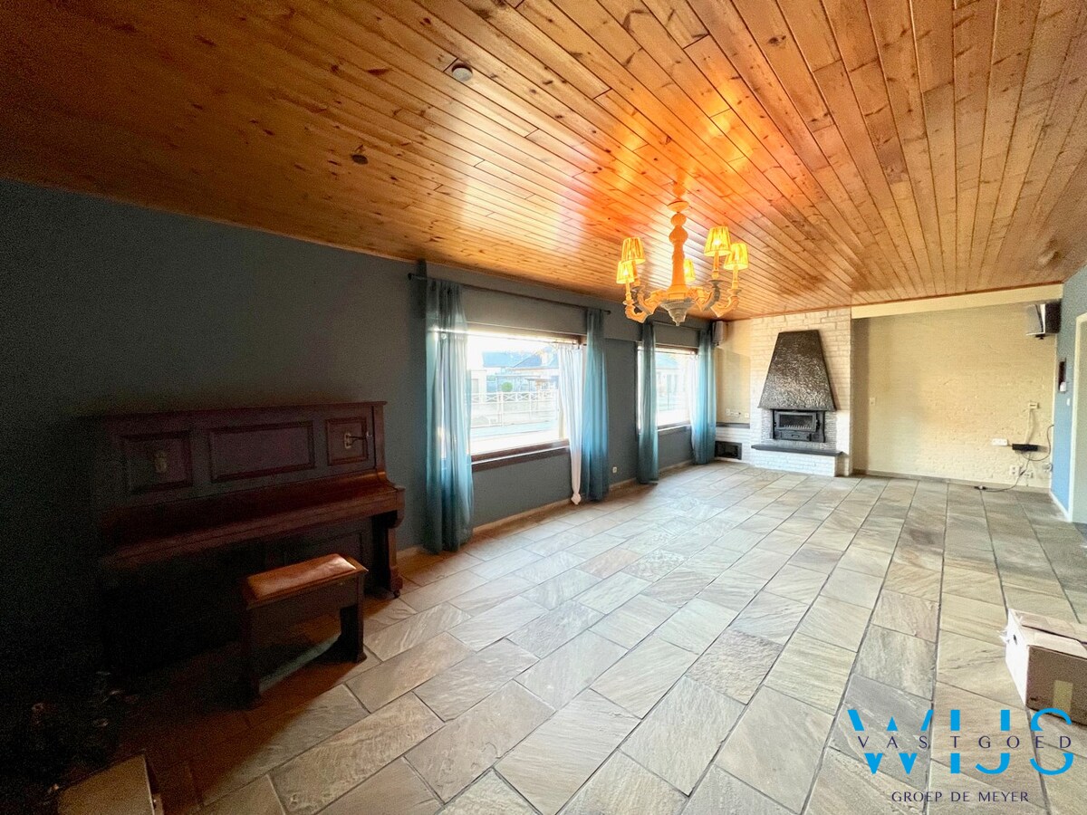 Instapklaar en gezellig woonhuis in hartje Ertvelde ! 