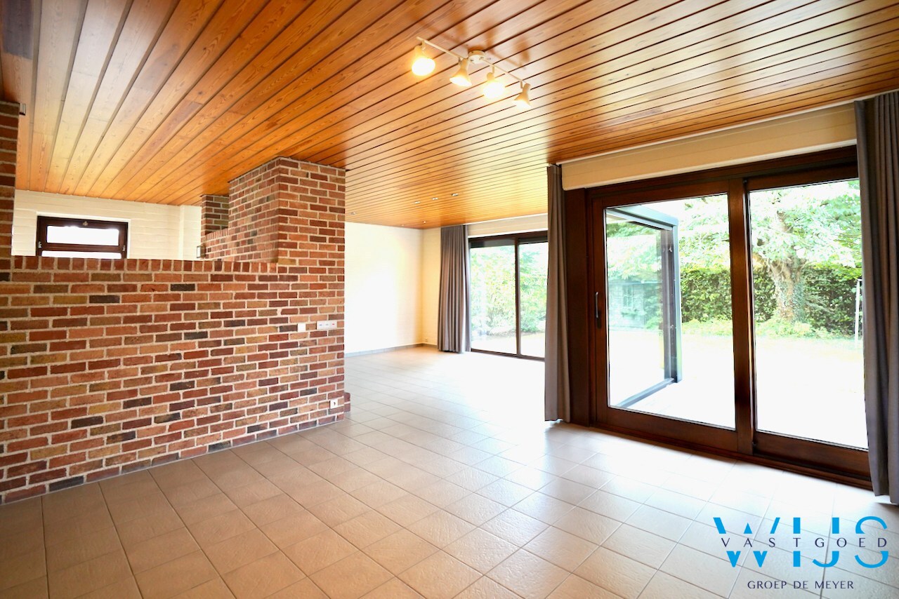 WIJS woonhuis op ideaal perceel van 738m² te Rieme ! 