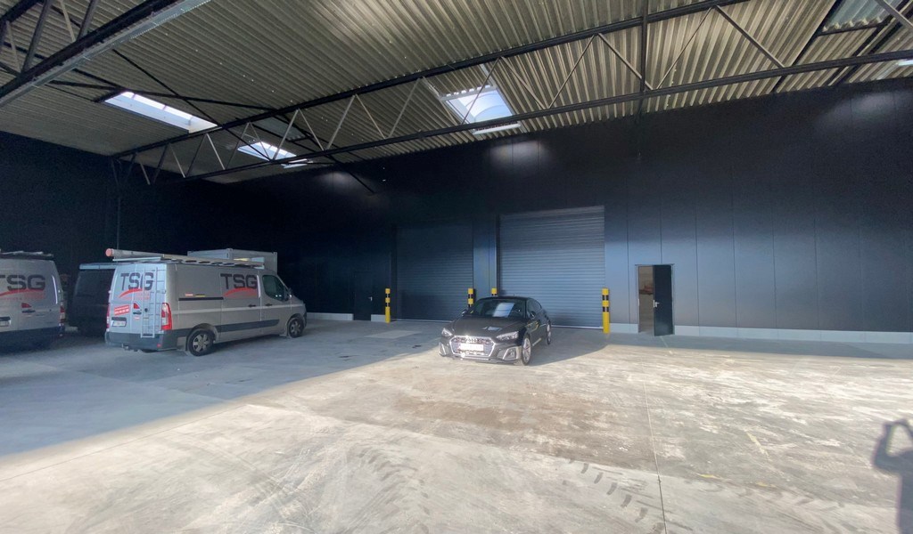 Magazijnen en kantoren te huur vlakbij E34 in Turnhout