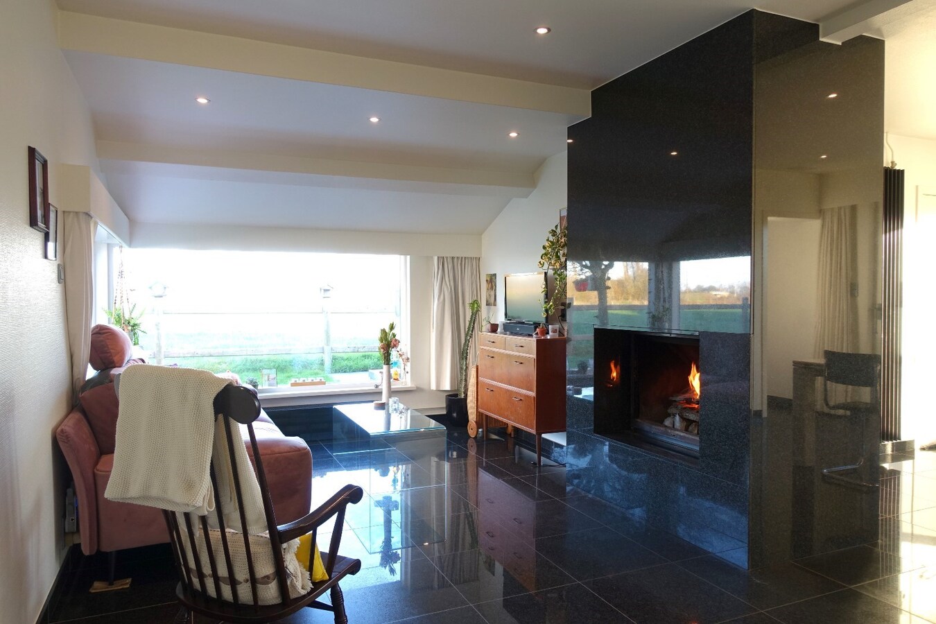 Uitzonderlijk gelegen woning in fermettestijl met bijgebouw (70m²) 