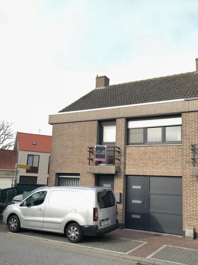 CENTRAAL GELEGEN HALF OPEN BEBOUWING MT TUIN 