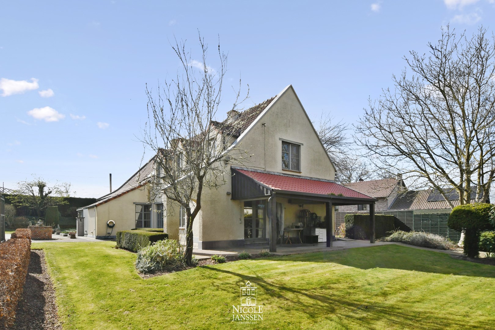 Volledig omheind perceel 