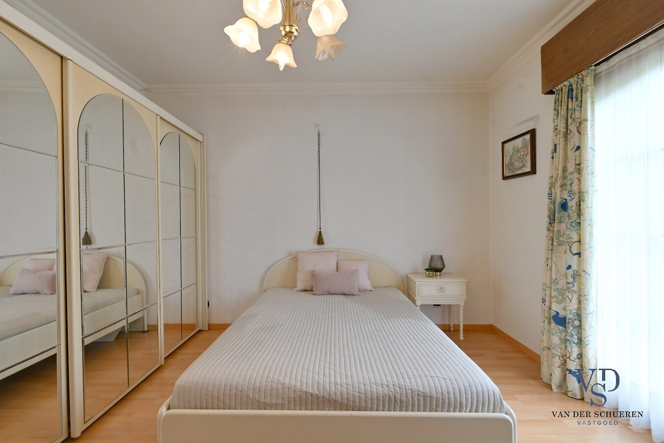 Tijdloze villa (alles op gelijkvloers). 