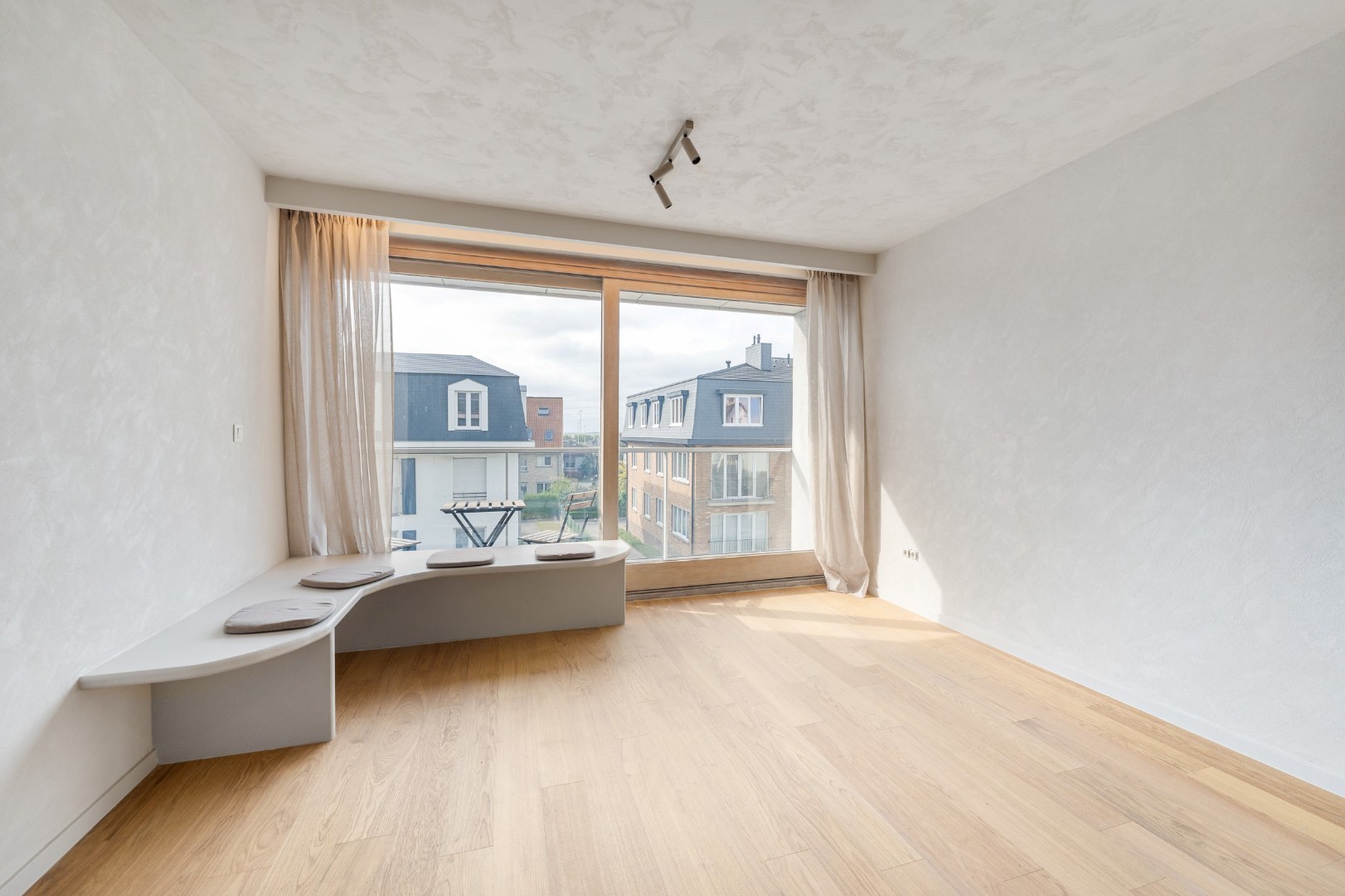 Stijlvol vernieuwd 1-slaapkamerappartement in residentie Sombrero 