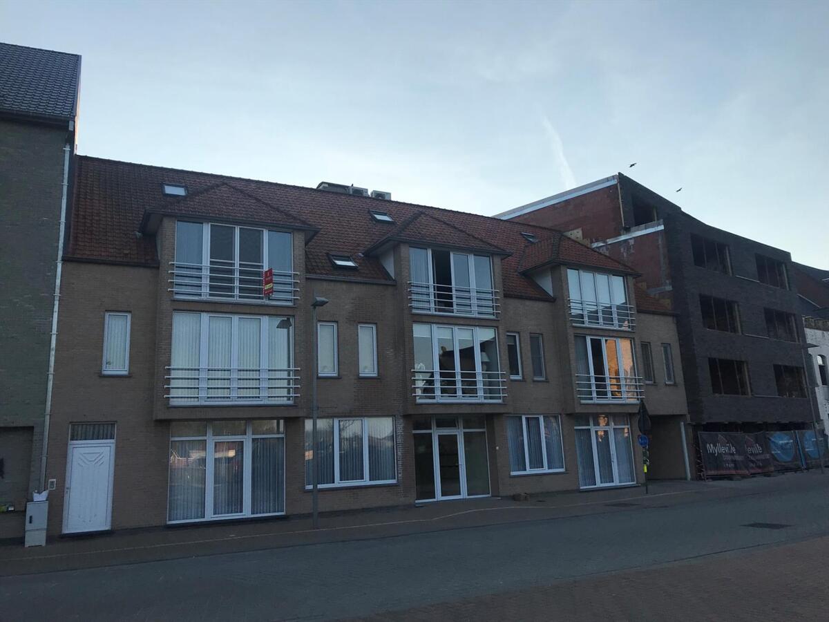 Ruim duplex-appartement met twee ruime slaapkamers 