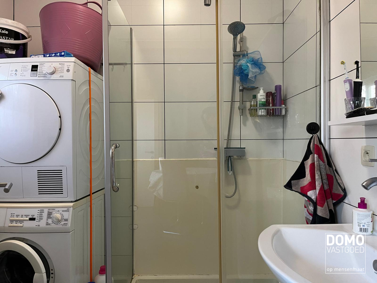OPBRENGSTENEIGENDOM MET 2 APPARTEMENTEN EN 1 DUPLEXSTUDIO TE HASSELT 