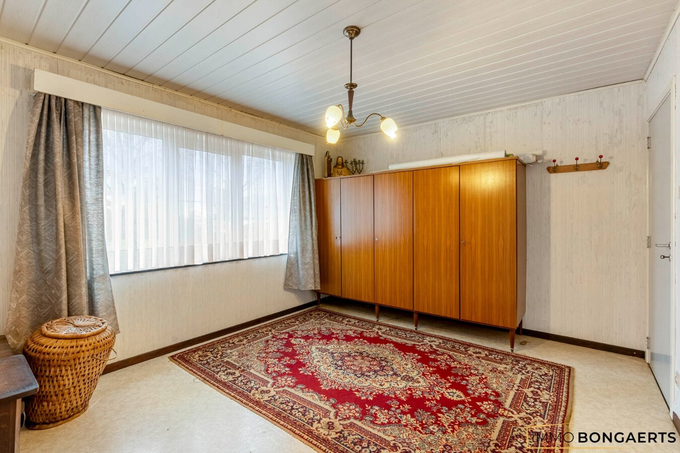 Ruime, te renoveren woning met drie slaapkamers in Zonhoven 