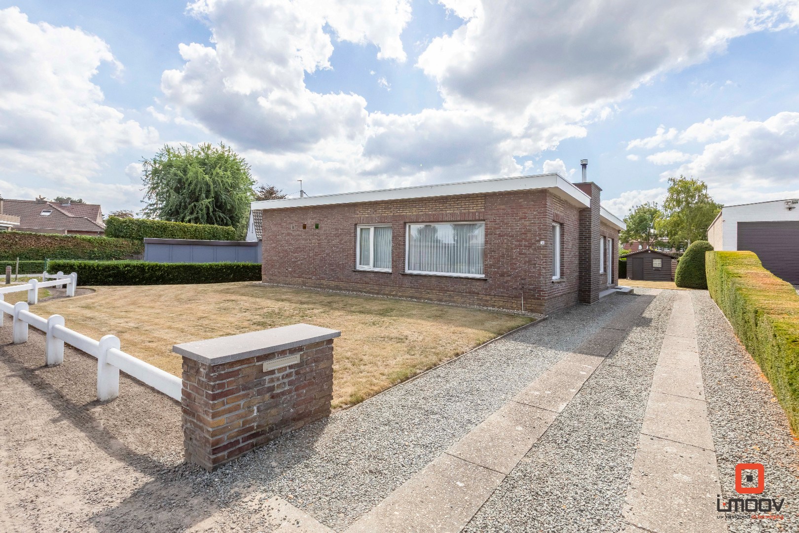 Charmante bungalow met potentieel in rustige buurt te Evergem 