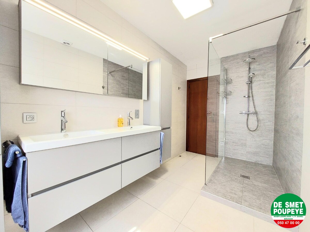 Ruime alleenstaande villa 