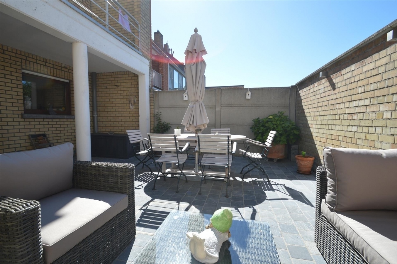 Zeer knappe woning met garage op een rustige ligging - Heist 