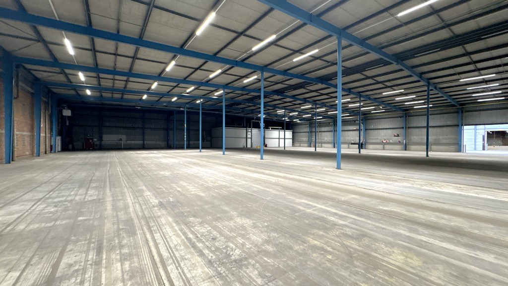 Magazijnen te huur vlakbij E19 in Kontich