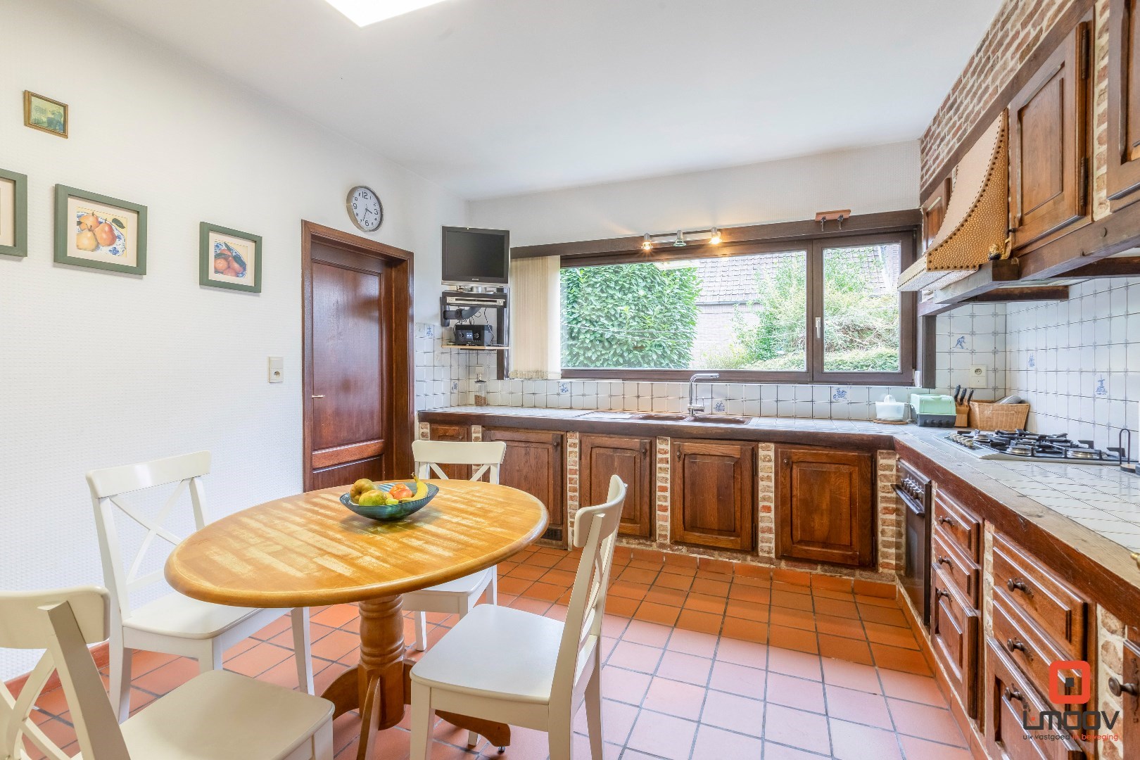 Stijlvolle villa met grote tuin 