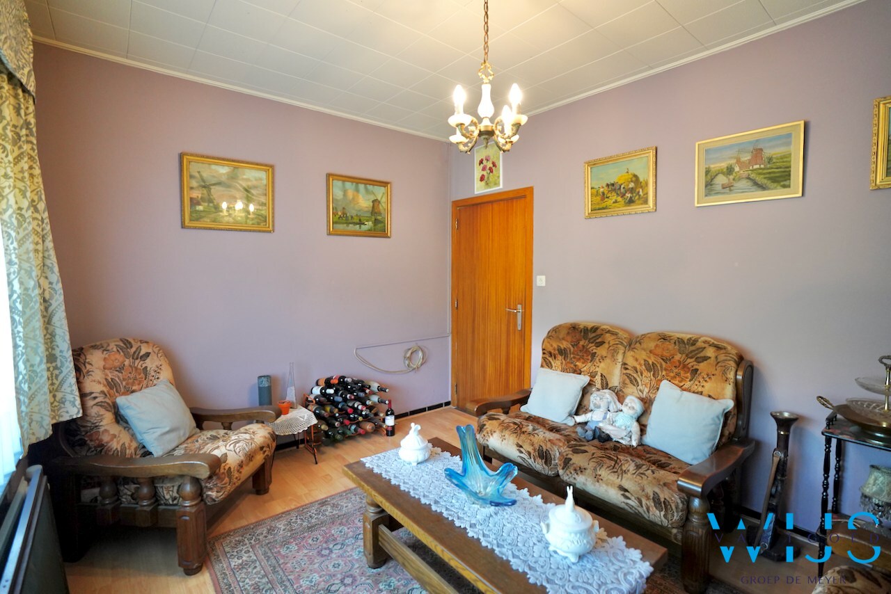 Open bebouwing op fenomenaal perceel van 2.108 m² te Oosteeklo ! 