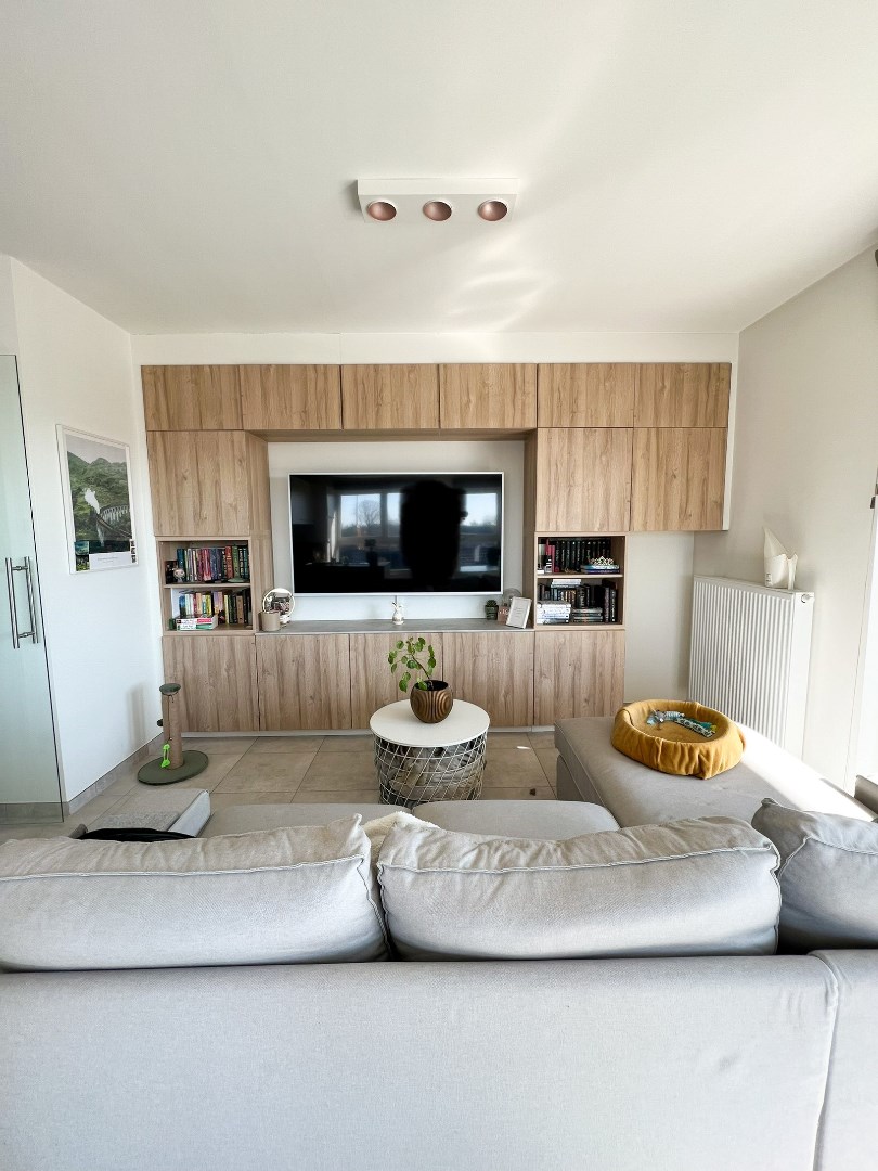 Harelbeke, klassevol 2 slaapkamer appartement met garage 275.000 euro 