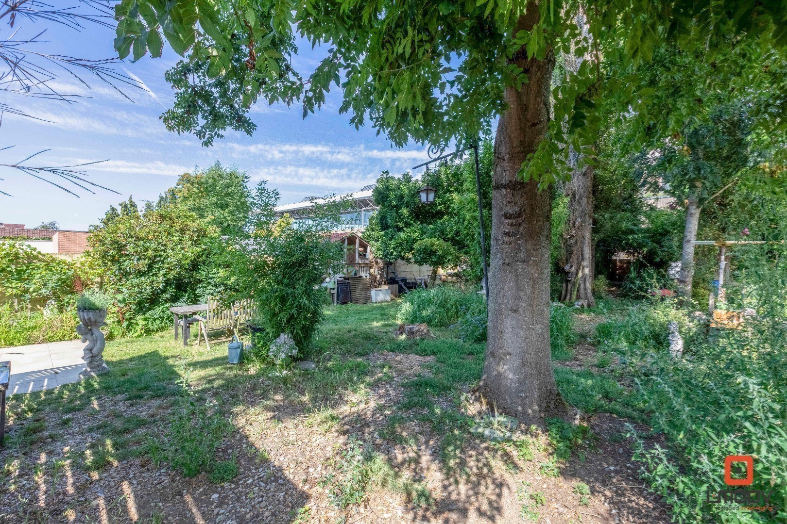 Instapklare woning met karakter en uitzonderlijke tuin van 390 m² 