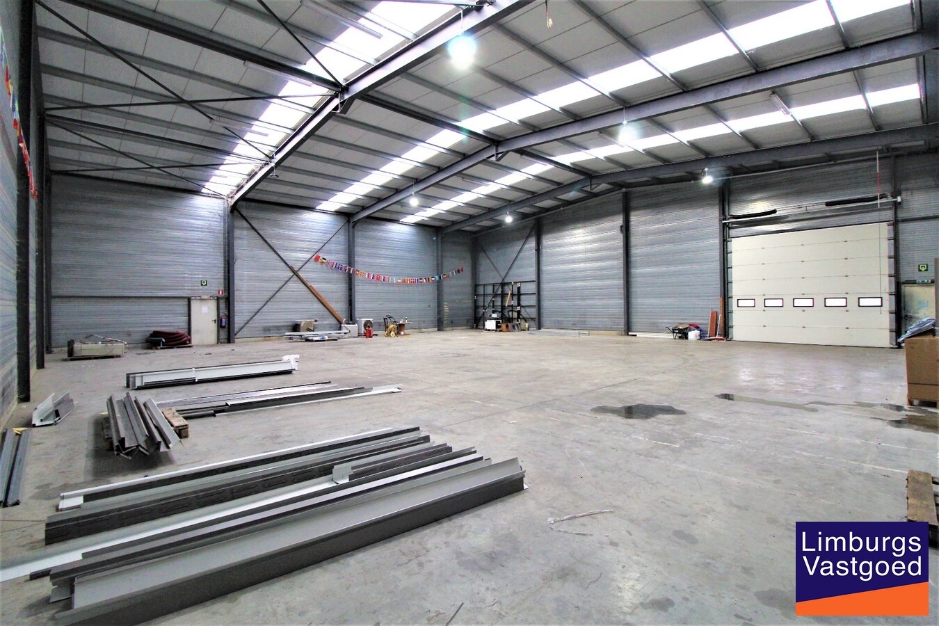 DE BEER - KMO UNITS - v.a. 110 m² tot 478 m² - Nabij E 313 