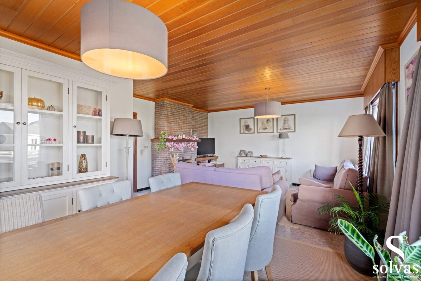 Halfopen woning op toplocatie! 