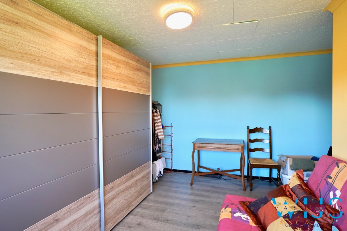 Bel-étage met inpandige garage &amp; zonnige tuin te Ertvelde! 