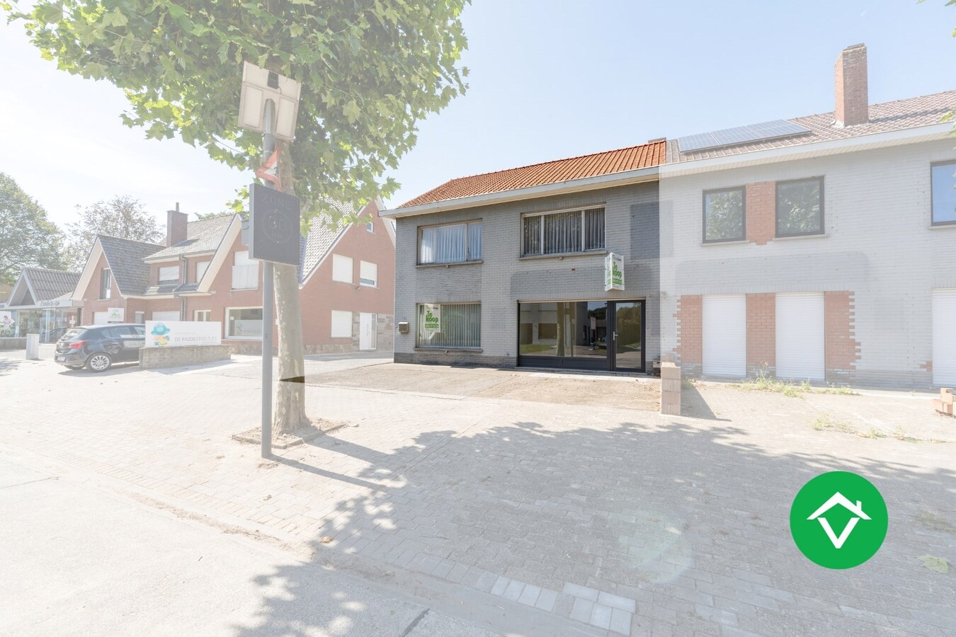 Instapklare woning met 4 slaapkamers en loods te Koekelare 