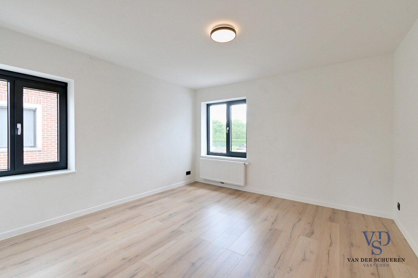 Volledig vernieuwde Half Open. 