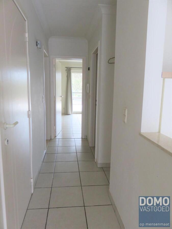 Mooi appartement, 2 slaapkamers, groot terras en autostaanplaats 