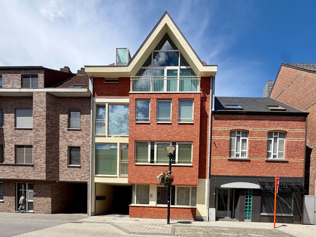 Te huur duplex - Geel