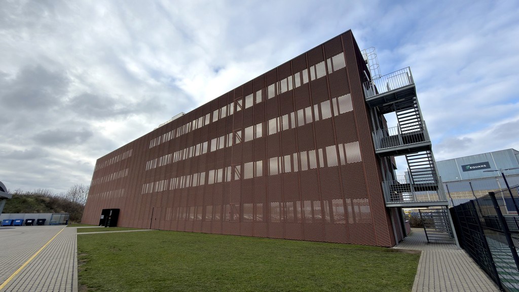 Duurzame kantoren te huur in industriezone te Hoboken