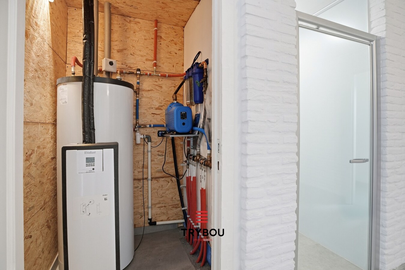 Ruime halfopen woning met 6 slaapkamers in Houthulst! 