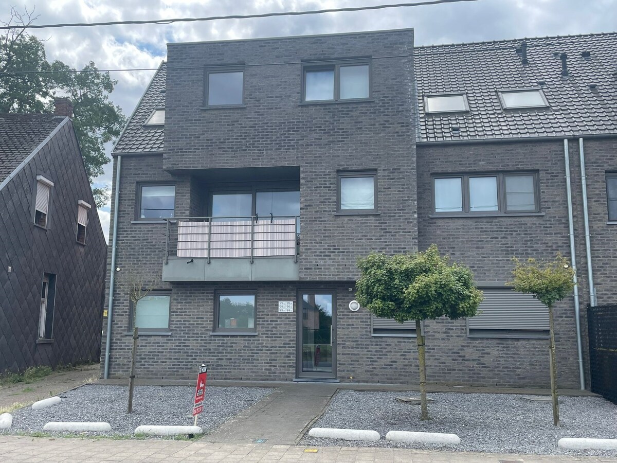 Verhuurd duplex - Geel