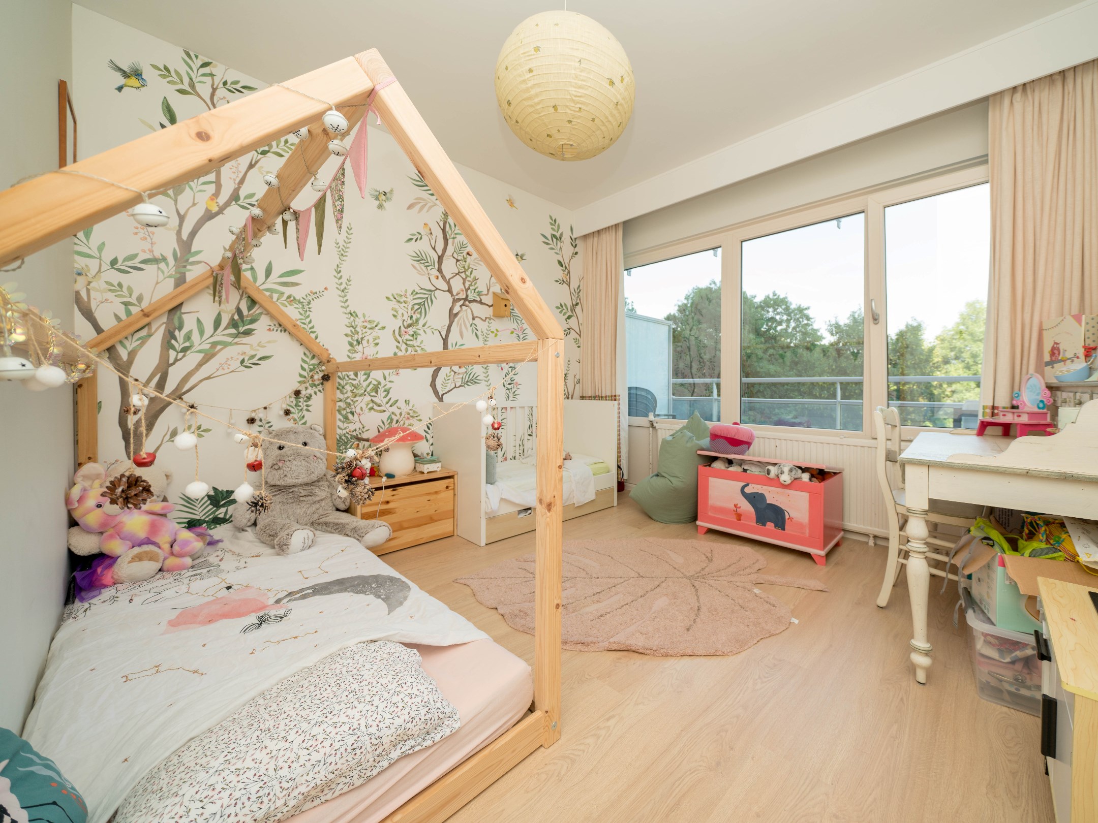 Prachtig appartement met 4 kamers, 2 bdk en 3 terrassen 