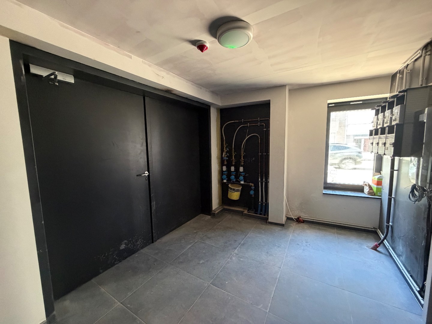 Nieuwbouw gelijkvloers appartement met 2 slaapkamers te huur in centrum Geel 