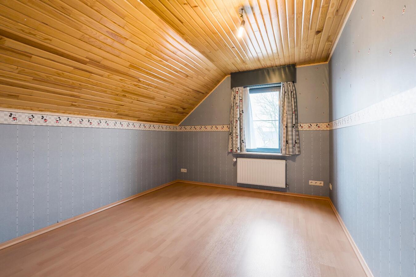Gunstig gelegen, alleenstaande woning op een boogscheut van de Markt van Houthulst 