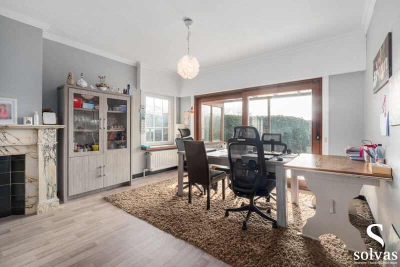 Prachtige open bebouwing met tuin, terras, garage en 4 slaapkamers in Lotenhulle 