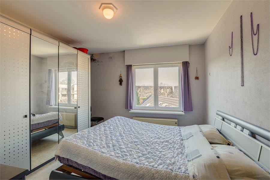 Buitenkans: goed gelegen, op te frissen appartement te centrum Gent 