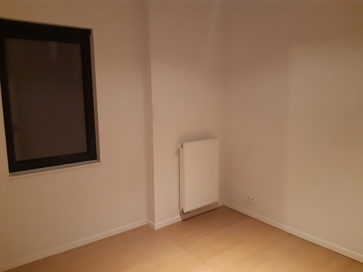 Praktisch 2 slpk-appartement met terras. 